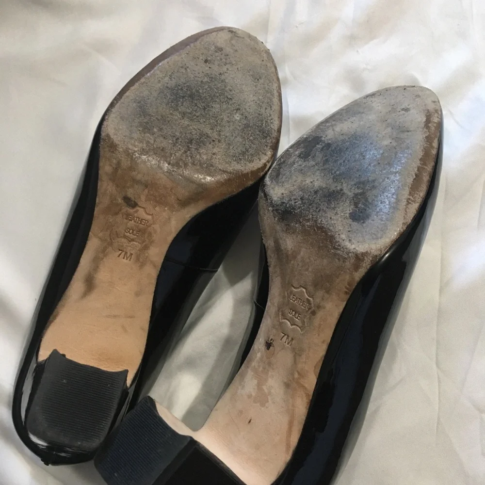 Tory Burch Black Heels with Gold Accent - Picture 5 of 8